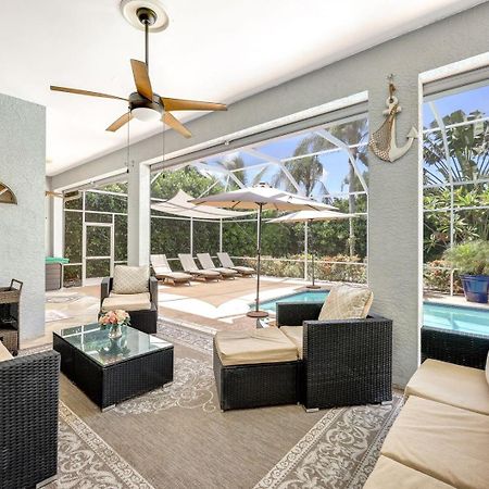 Lux Family 3 Bedroom With Pool Villa Walk To Beach And Mercato North North Naples Екстериор снимка