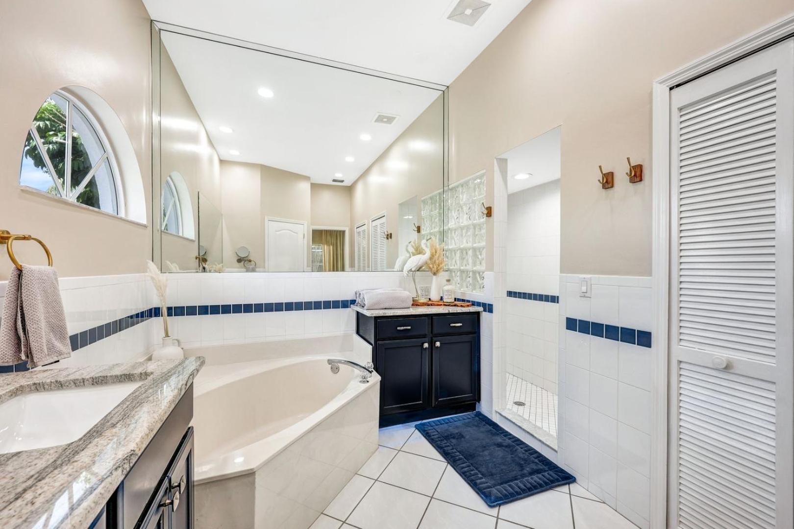 Lux Family 3 Bedroom With Pool Villa Walk To Beach And Mercato North North Naples Екстериор снимка