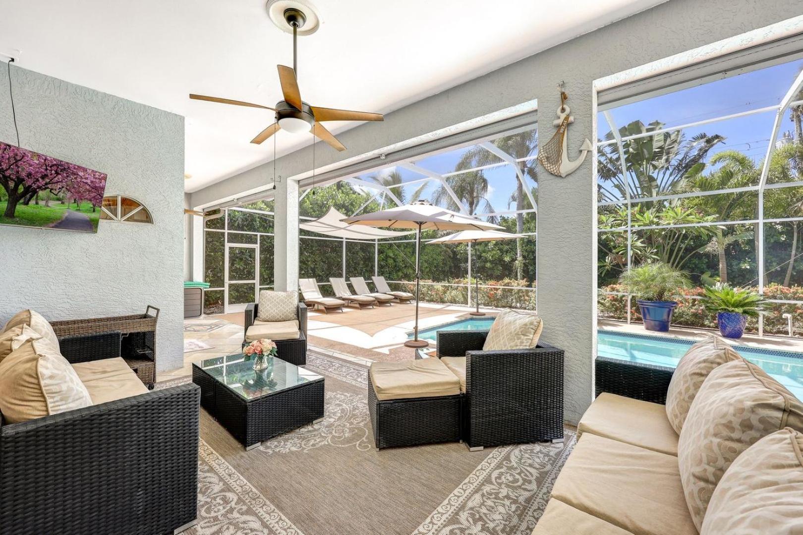 Lux Family 3 Bedroom With Pool Villa Walk To Beach And Mercato North North Naples Екстериор снимка