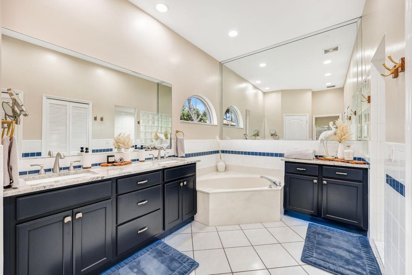 Lux Family 3 Bedroom With Pool Villa Walk To Beach And Mercato North North Naples Екстериор снимка