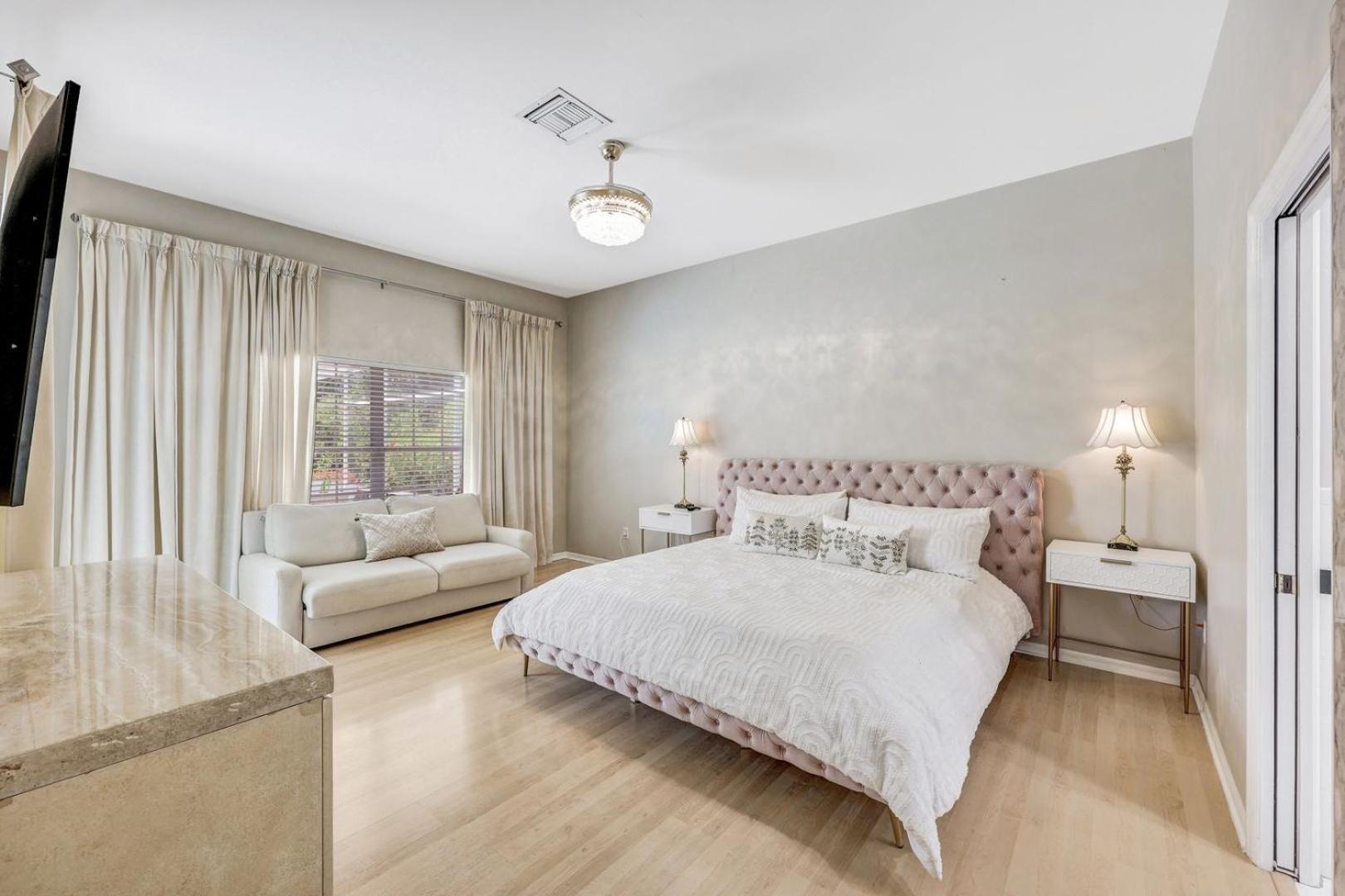 Lux Family 3 Bedroom With Pool Villa Walk To Beach And Mercato North North Naples Екстериор снимка