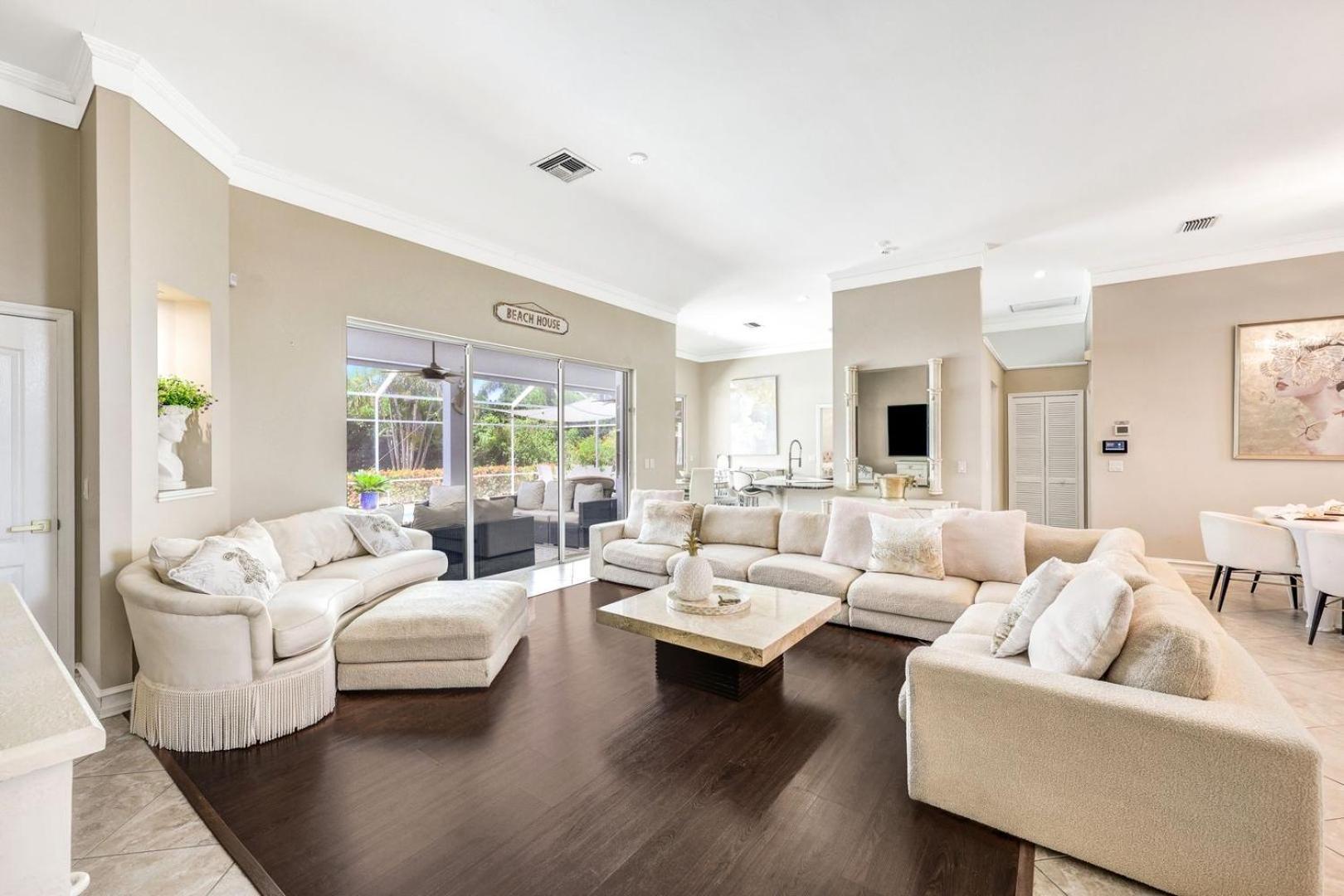 Lux Family 3 Bedroom With Pool Villa Walk To Beach And Mercato North North Naples Екстериор снимка
