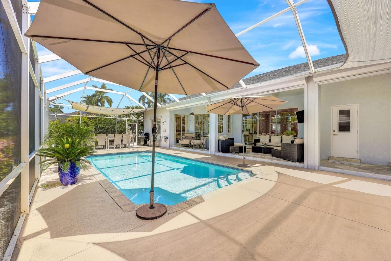 Lux Family 3 Bedroom With Pool Villa Walk To Beach And Mercato North North Naples Екстериор снимка