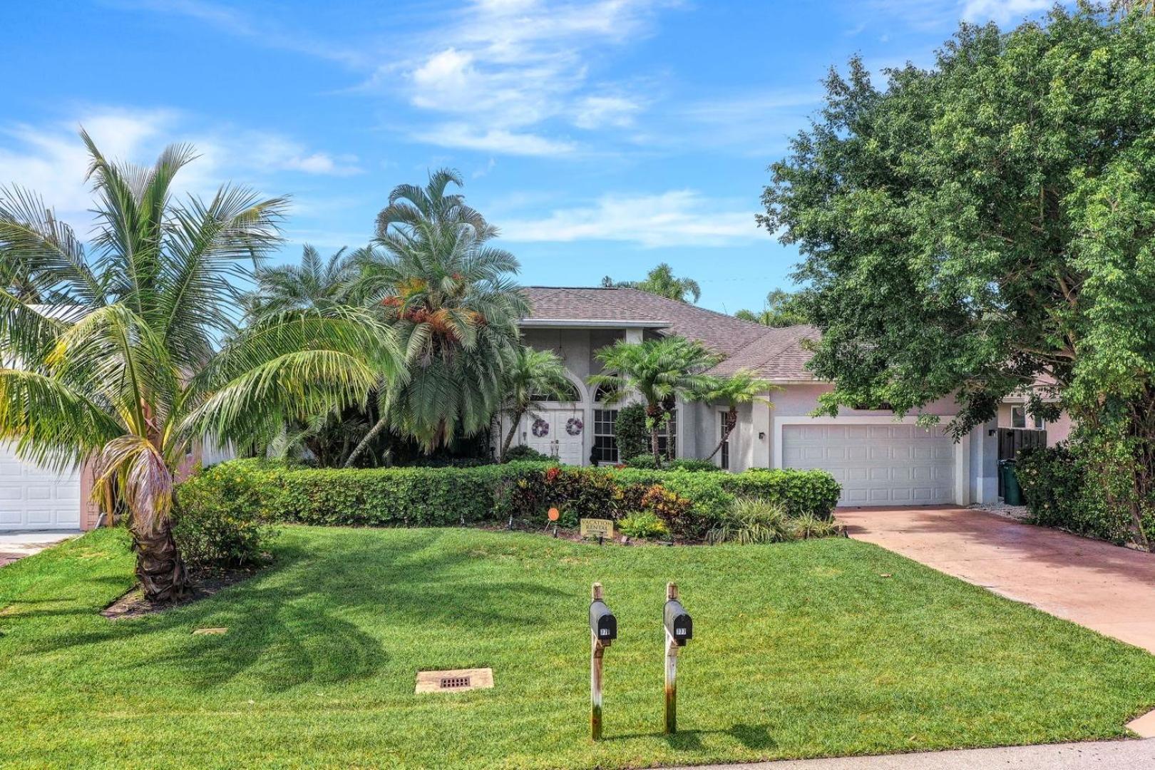 Lux Family 3 Bedroom With Pool Villa Walk To Beach And Mercato North North Naples Екстериор снимка